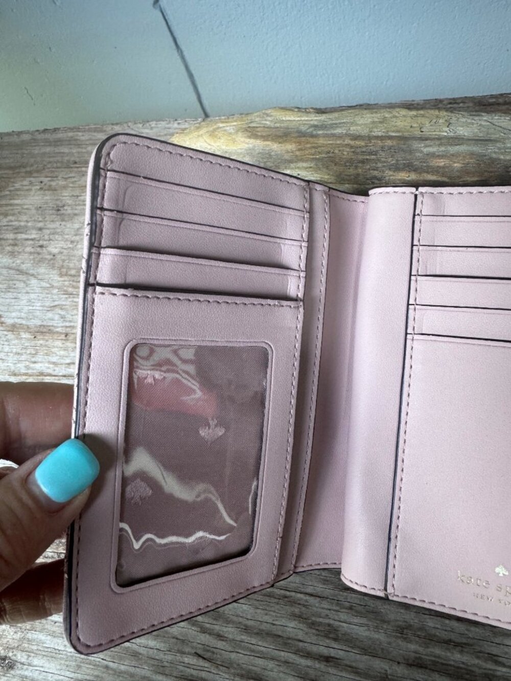 Kate Spade New York Quilted Leather Compact Wallet Blush Pink Snap Bifold - Picture 3 of 8